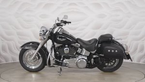 Harley-Davidson Softail Deluxe vin 5HD1JD5197Y090827