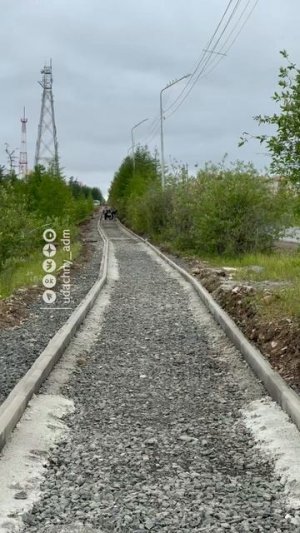 ⏳ Продолжается капитальный ремонт пешеходной зоны от вышки до бывшего поста ГАИ
#пешеходка