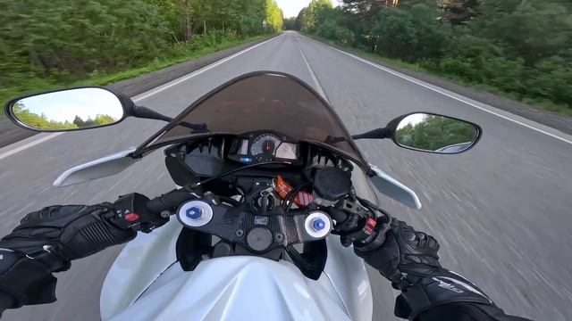 Катаюсь по городу на спортбайке