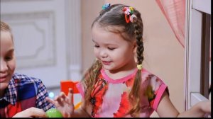 Корзина шоколадных яиц! Распаковка! Киндеры разных коллекций!