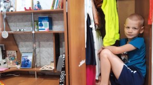 Я прячусь 24  часа от Ксюши в тайной комнате и строю её!