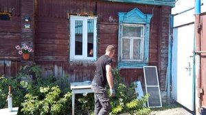 Устанавливаем окно.Сходили на собрание.