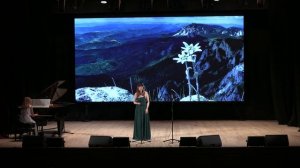 "Эдельвейс". Муз. Ф. Легар. Поёт - Елена Черноморец.