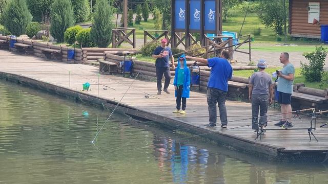 Спасение удочки с карпом. смотреть онлайн