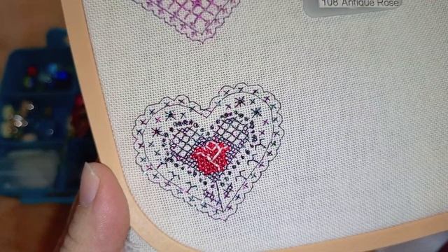 Вышивка крестом. Вышиваю в феврале. Влог. Новинка от vetlanka. сердечки от МалаХиты. Авторские схемы смотреть онлайн