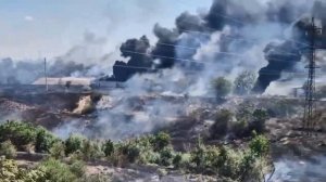 Пожар в Мариуполе продолжается, перекинулся на гаражи и возгорание уже возле жилых домов