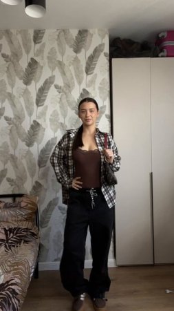 Просто потрясающие джинсы от naipache 🧚🏻♀️

джинсы OZON: 1708688427