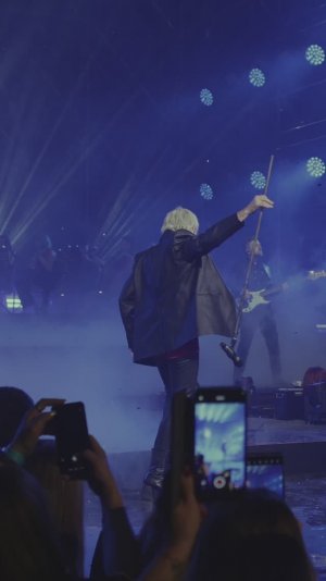 Не торопливая любовь – Диана Арбенина и Ночные Снайперы 

Red Arena, Сочи, 2025.