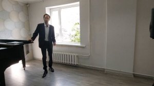 Степь да степь кругом.  Исполняет Денис Думкин.