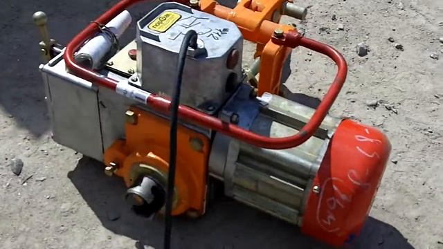 Станок рельсосверлильный СТР2