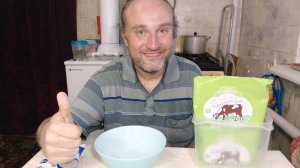 ужин. ругаюсь и дерусь с привередой Рыжулей. мукбанг. обжор. еда на камеру. диета. шизофрения.