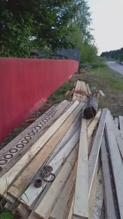 Сделали забор в деревне