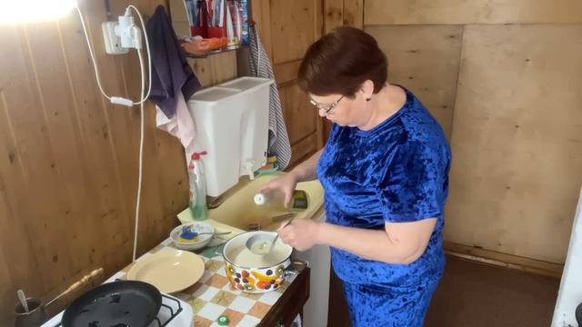 ХОЧУ СЕРИАЛ ПРО СЕБЯ! ПЕКУ БЛИНЫ 🥞