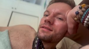 А зачем тебе отношения и семья? Хочешь ли ты этого на самом деле или это травма? Страх одиночества?