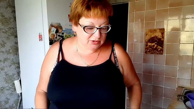 Готовим вместе/Готовлю с вами завтрак/Получилась почти Шакшука/влог на кухне🤭