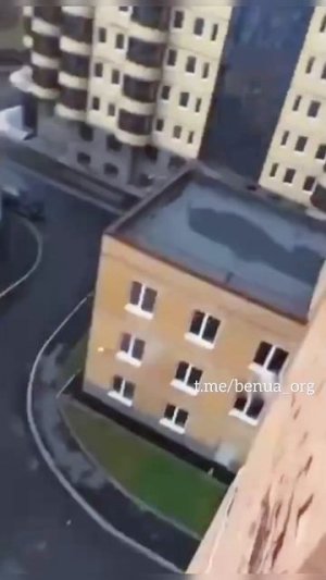 ГНИЛОЙ кирпич новой многоэтажки в Петербурге. Обрушение фасада #недвижимость #новостройки #шок
