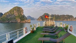 Вьетнам. Бухта Халонг.Halong Bay.
