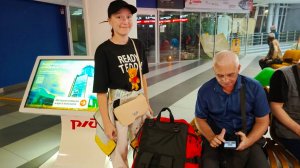 Уезжаем из Самары в Питер. Едем на вокзал