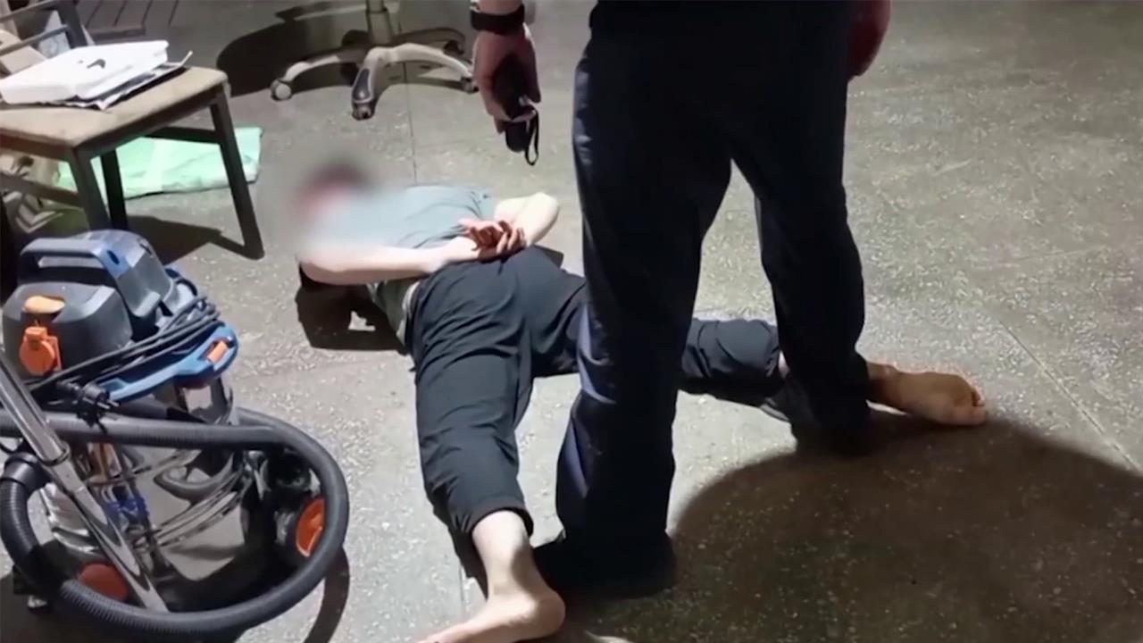 В Кемеровской области задержаны два человека за незаконный оборот наркотиков
