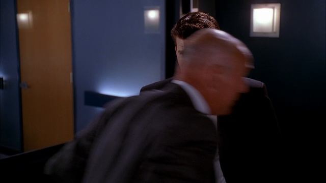 Кости 1 сезон 7 серия Смертник сериал 2005