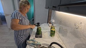 День год кормит, с почином меня!