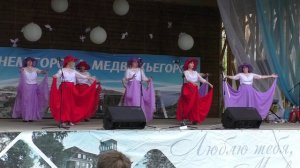 Танцевальный коллектив БАБЬЕ ЛЕТО (г.Пудож) - Шляпная феерия