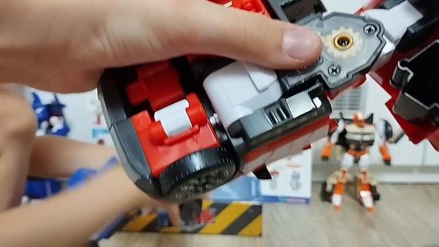 Распаковка тобота Твинса Хука и Джеба!