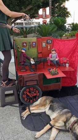 Уличный театр марионеток в Севильи