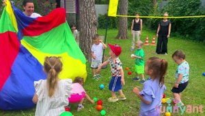 Игры на прогулке для самых маленьких Funny Ant Malahovka