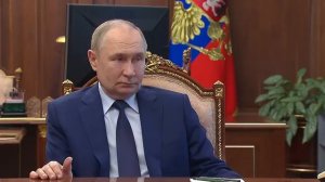 Путин_ «Женщин в России не хватает! Песня про 10 девчонок — больше не про нас»