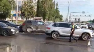 Три легковушки попали в ДТП на пересечении улиц 60 Армии и Генерала Лизюкова.
