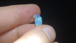 Опал, приполированный самородок 1,75кт №412