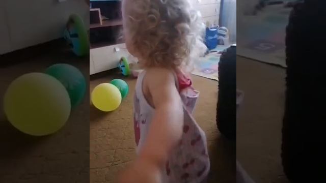 ДР Лина дед поёт