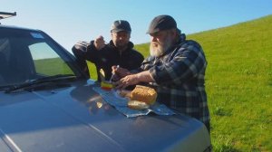 МЫ С БАТЕЙ ПОКАТИЛИ ПО МЕСТНОЙ ПРИРОДЕ ПОКАЗЫВАЕМ ЧТО ВИДЕЛИ