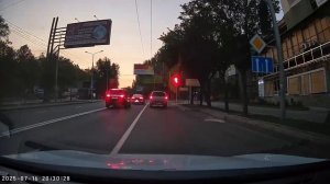 Беспредел на ул. Артёма в Донецке 😱