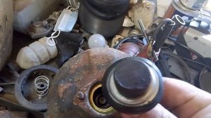 Ваз 2107
самопроизвольное торможение передних суппортов.