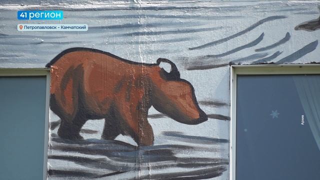 ДВА НОВЫХ МУРАЛА ПОЯВИЛИСЬ В СТОЛИЦЕ КАМЧАТКИ • НОВОСТИ КАМЧАТКИ