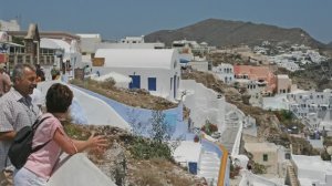 Крит и Санторини.
Поет Евгений Блинов