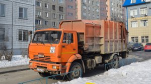 Мусоровоз МКМ-4605 на шасси КамАЗ-53605-62 (К 418 ХТ 22). Франкенштейн. / KAMAZ garbage truck.