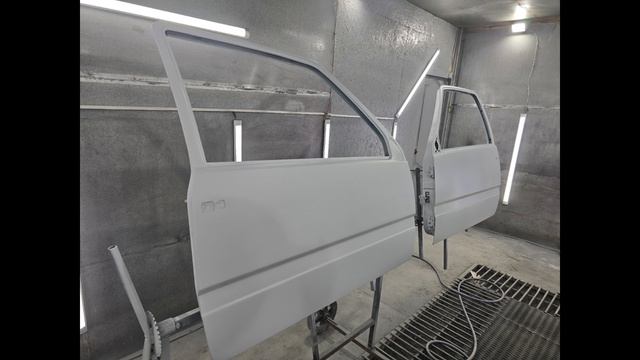 **Статус по Оке:Всё отлично! Герметики нанесены, поверхность загрунтована. Следующий этап — покраска смотреть онлайн