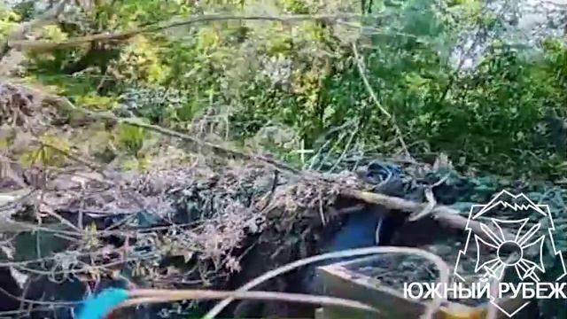 Уничтожение пункта управления БПЛА ВСУ операторами дронов группировки "Юг" в районе н.п. Белая Гора