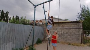 Я отдыхаю в Бишкеке.Чем я занимаюсь там,жизнь в Кыргызстане