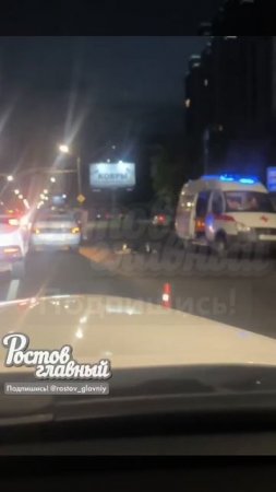 Автомобиль сбил 19-летнюю девушку на проспекте Стачки. Она погибла.