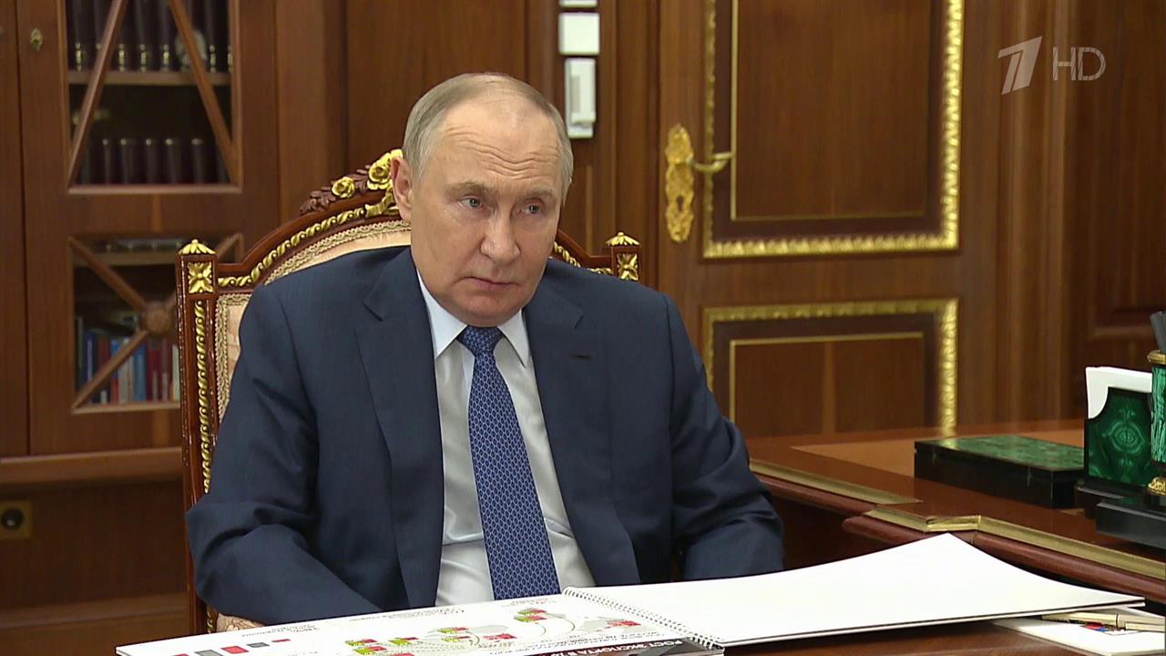 Владимир Путин принял в Кремле главу Российской ассоциации производителей удобрений