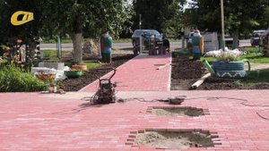 ГЛАВА ЖЕЛЕЗНОГОРСКОГО РАЙОНА ПРОВЕРИЛ ХОД БЛАГОУСТРОЙСТВА ТЕРРИТОРИИ ДЕТСКОГО САДА В СЛ. МИХАЙЛОВКА