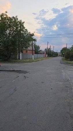 В поселке Каменоломни 16 июля легковушка сбила женщину после столкновения двух автомобилей.