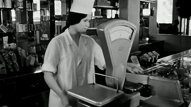 1971 год. Тюмень. Гастроном "Радуга"