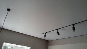 Большая кухня под декоративной штукатуркой