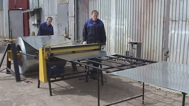 Как работает современный станок для продольно-поперечной резки металла? смотреть онлайн