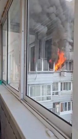 🔥В Чертаново горят балконы нескольких квартир🔥